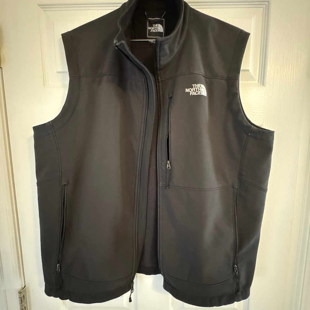 The North Face Men's Black Vest